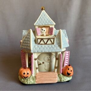 Lenox Halloween Haunted House Music Box With Ghosts & Pumpkins Alfred Hitchcock